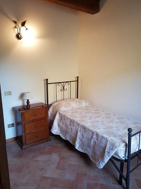 Agriturismo Podere Casalone Limite 0*,  Italia